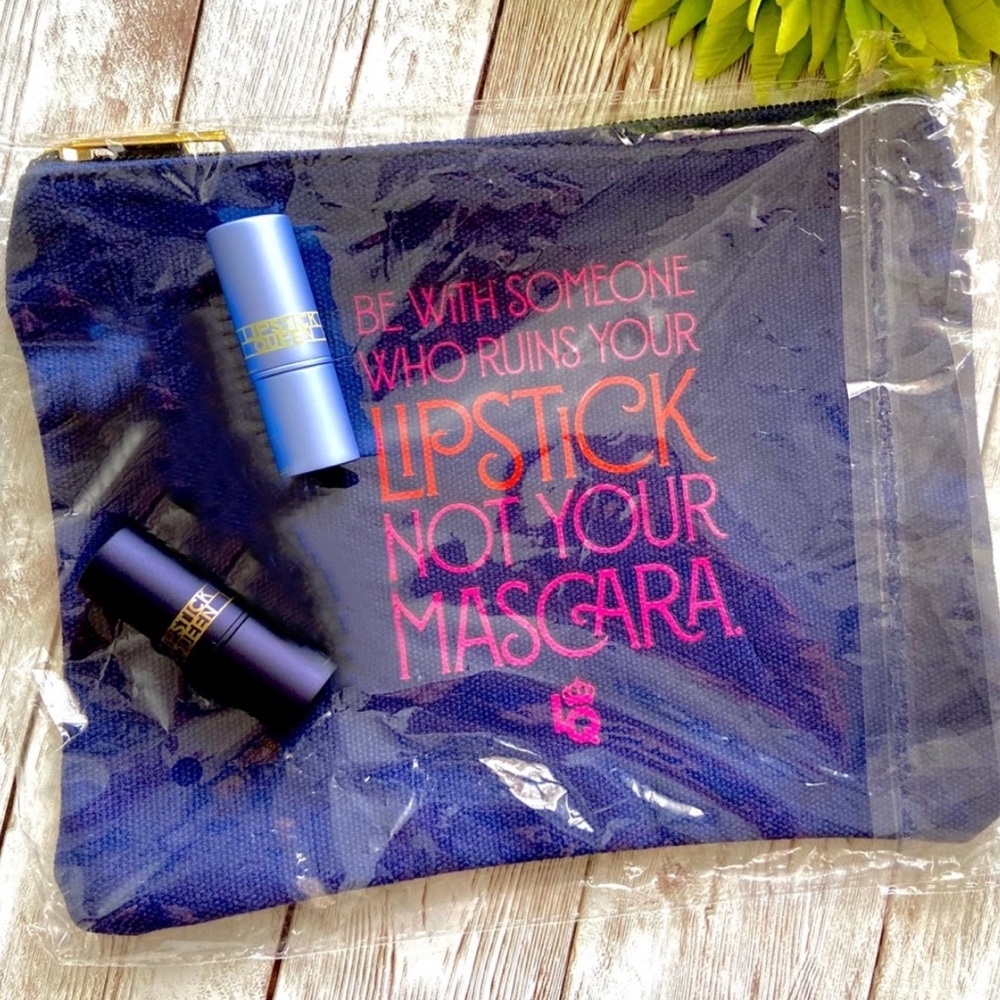 Bundle Lipstick Queen Transformative, Makeup Bag